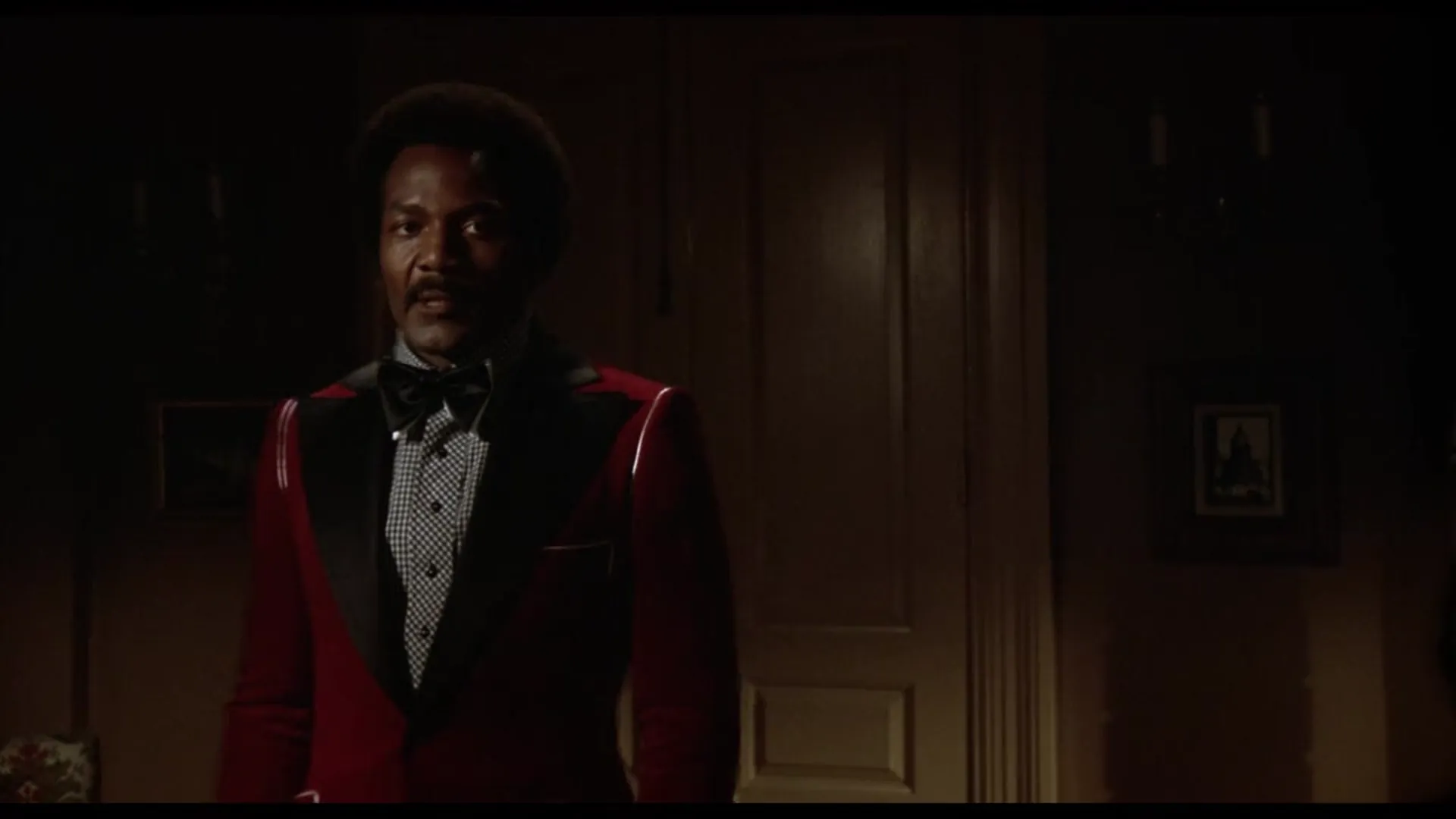 Black Gunn scene still 1
