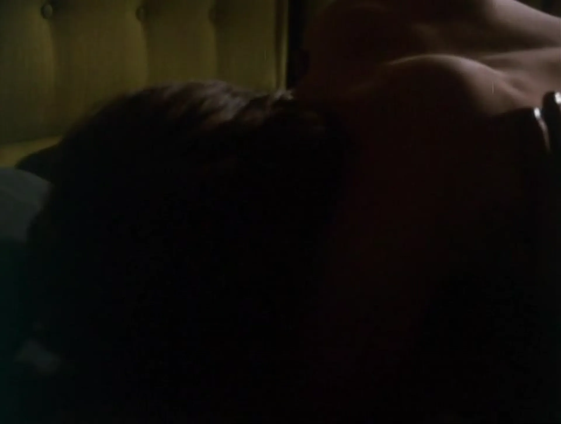 A Promise of Bed scene still 3