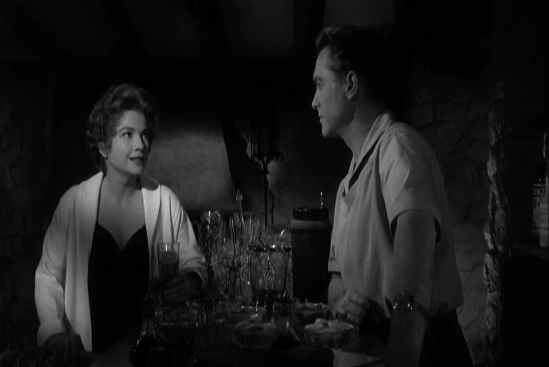 Chase a Crooked Shadow scene still 4