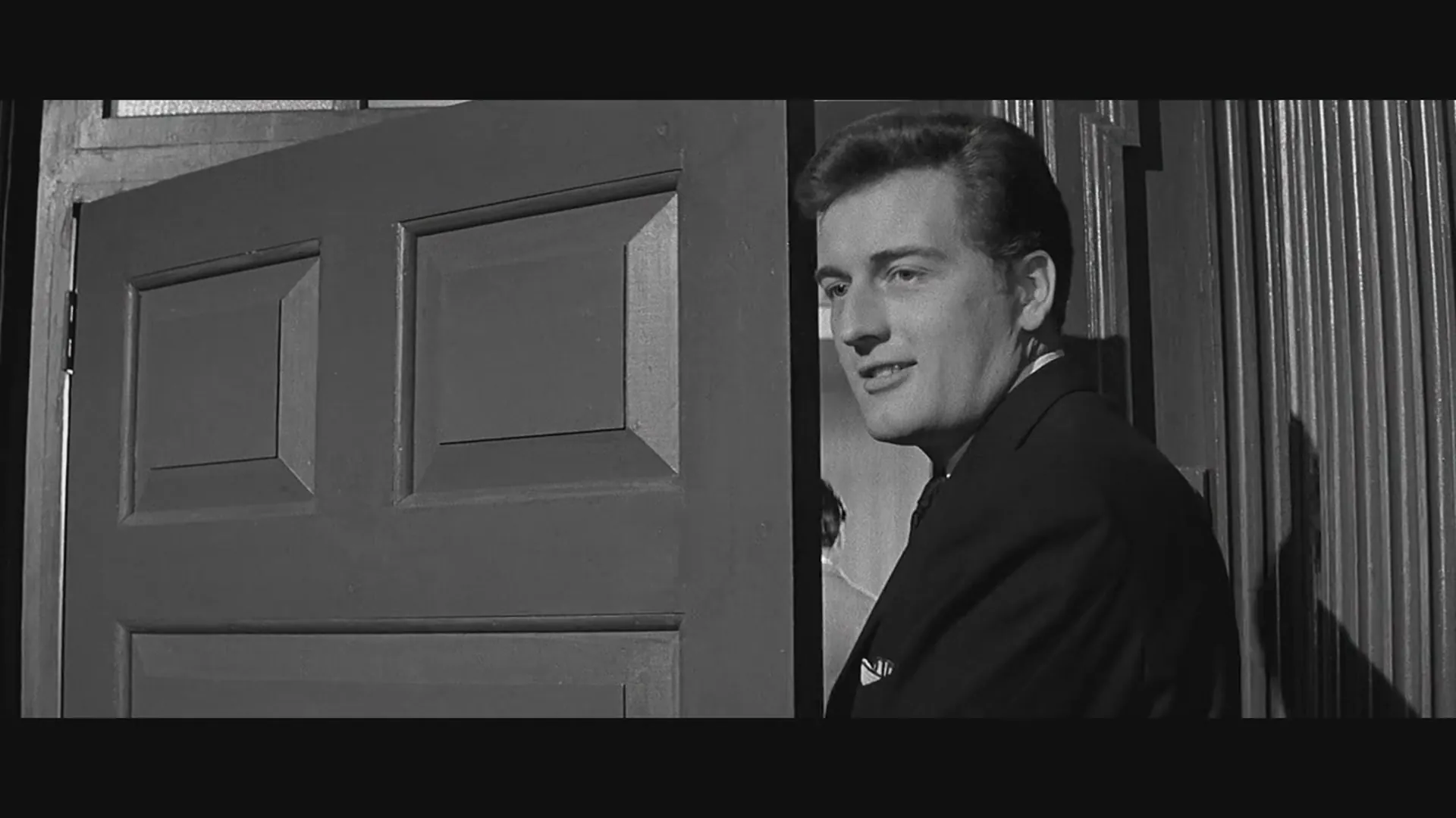 Paranoiac scene still 3