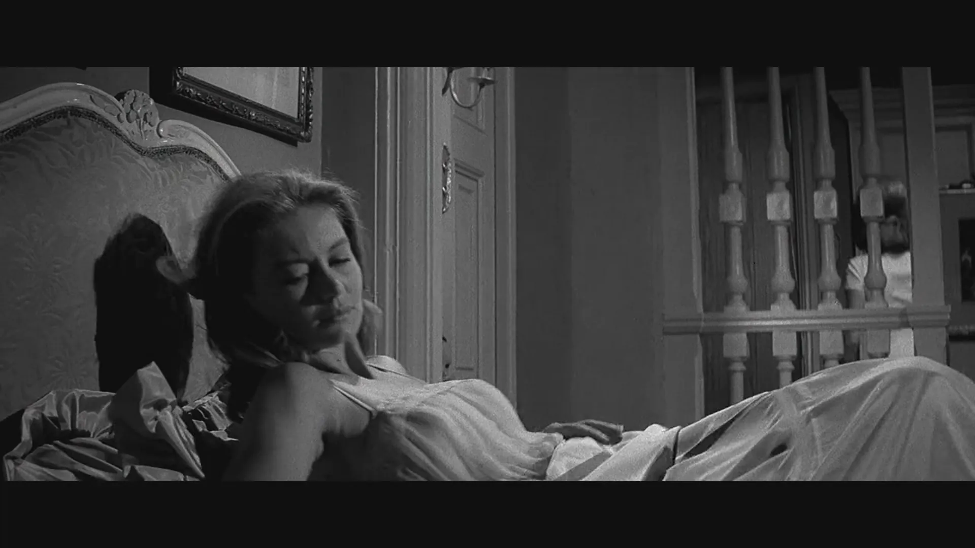 Paranoiac scene still 2