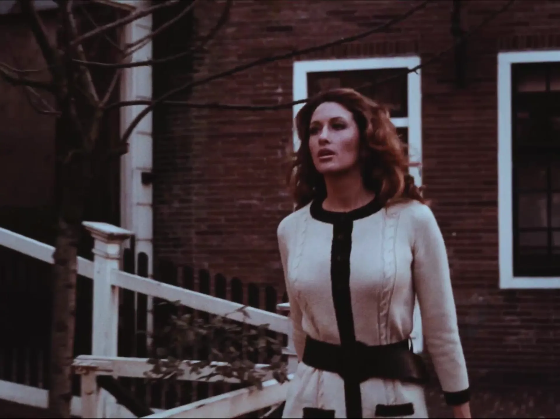 Obsessions scene still 6