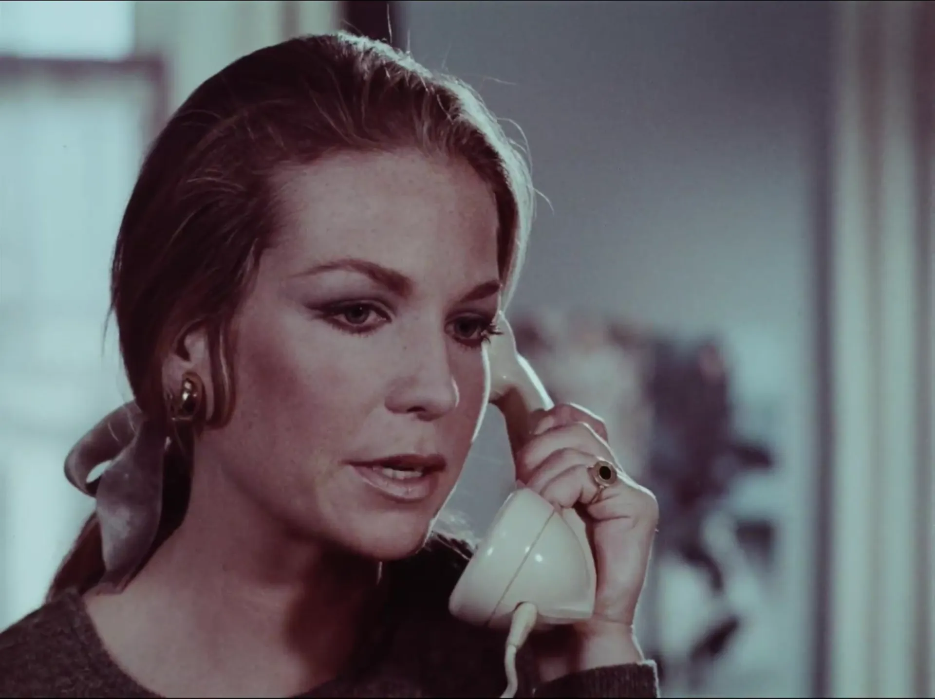 Obsessions scene still 5