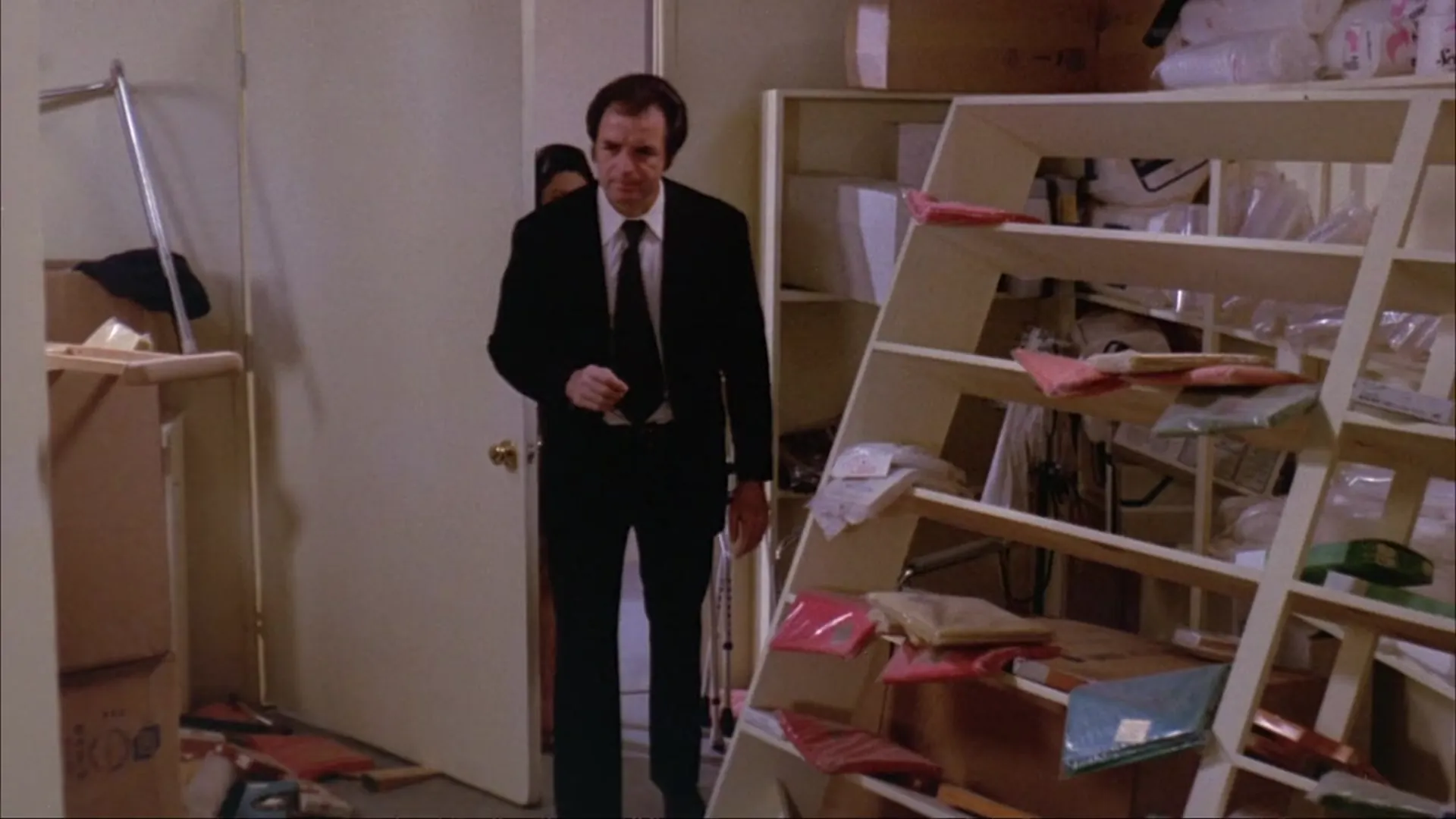 The Mad Bomber scene still 1
