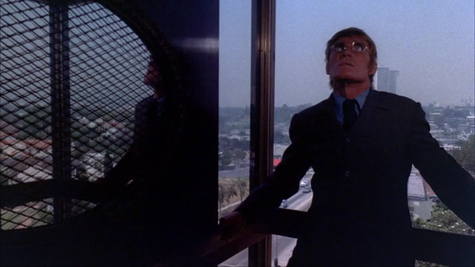 The Mad Bomber scene still 5