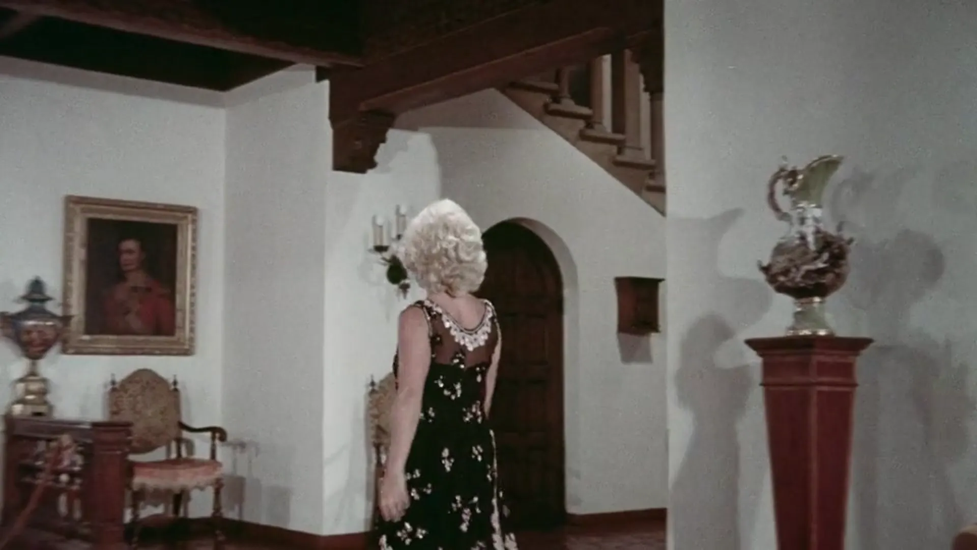 Hollywood Babylon scene still 4