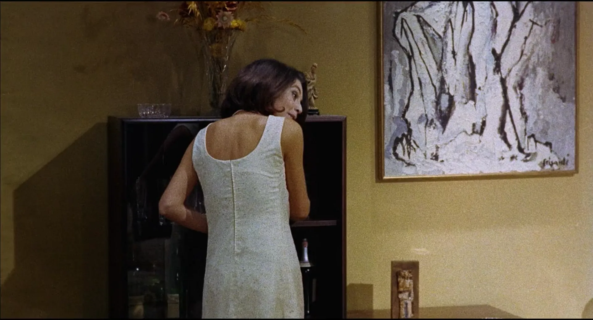 Four Times That Night scene still 4