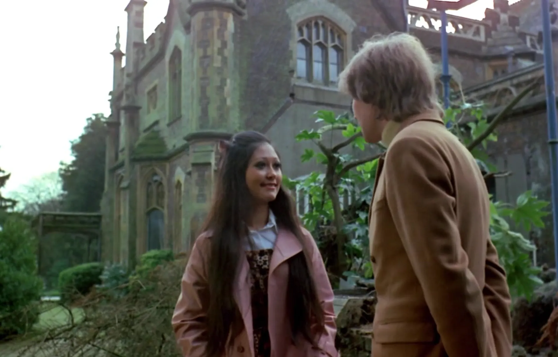 Au Pair Girls scene still 5