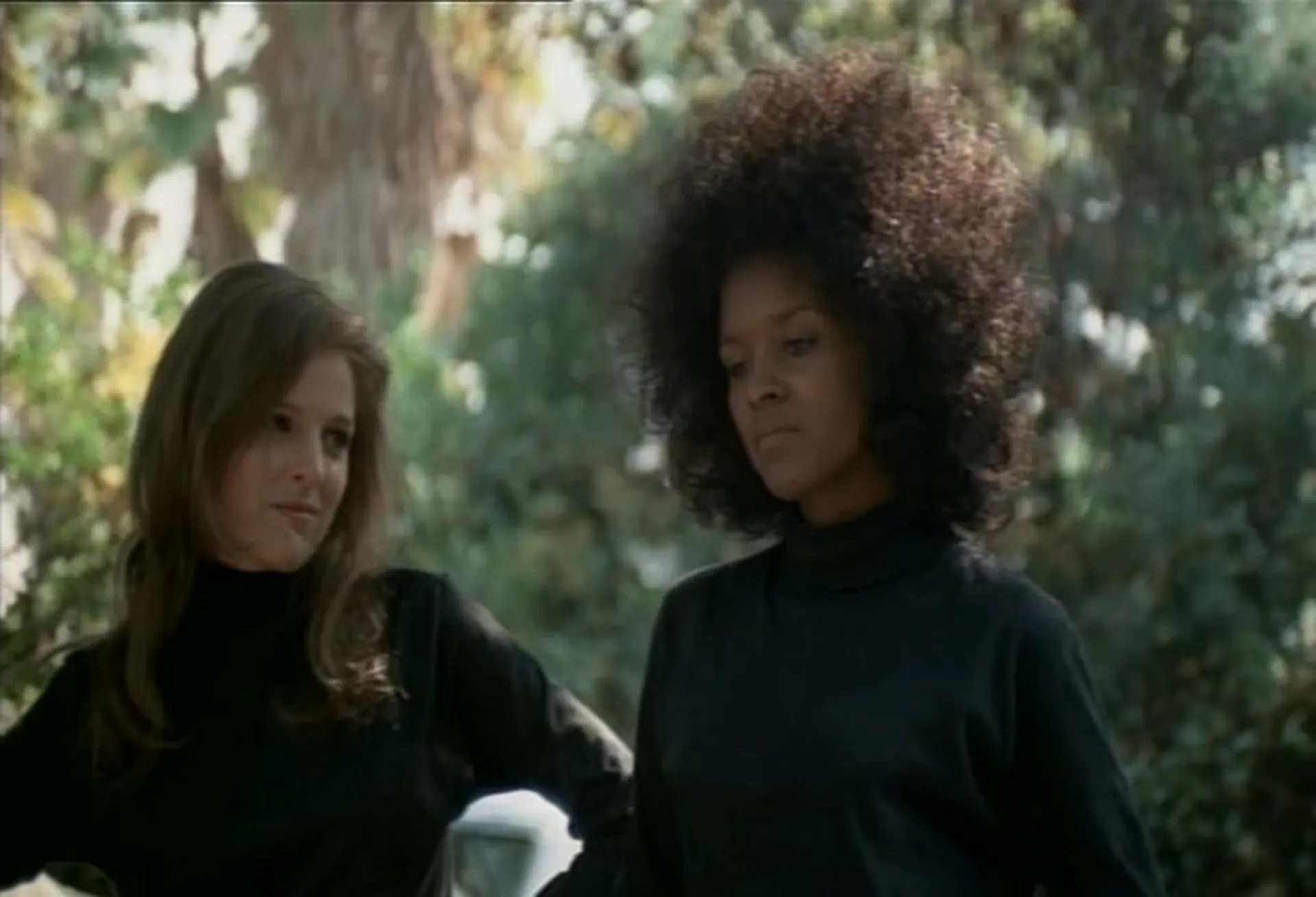 Policewomen scene still 4