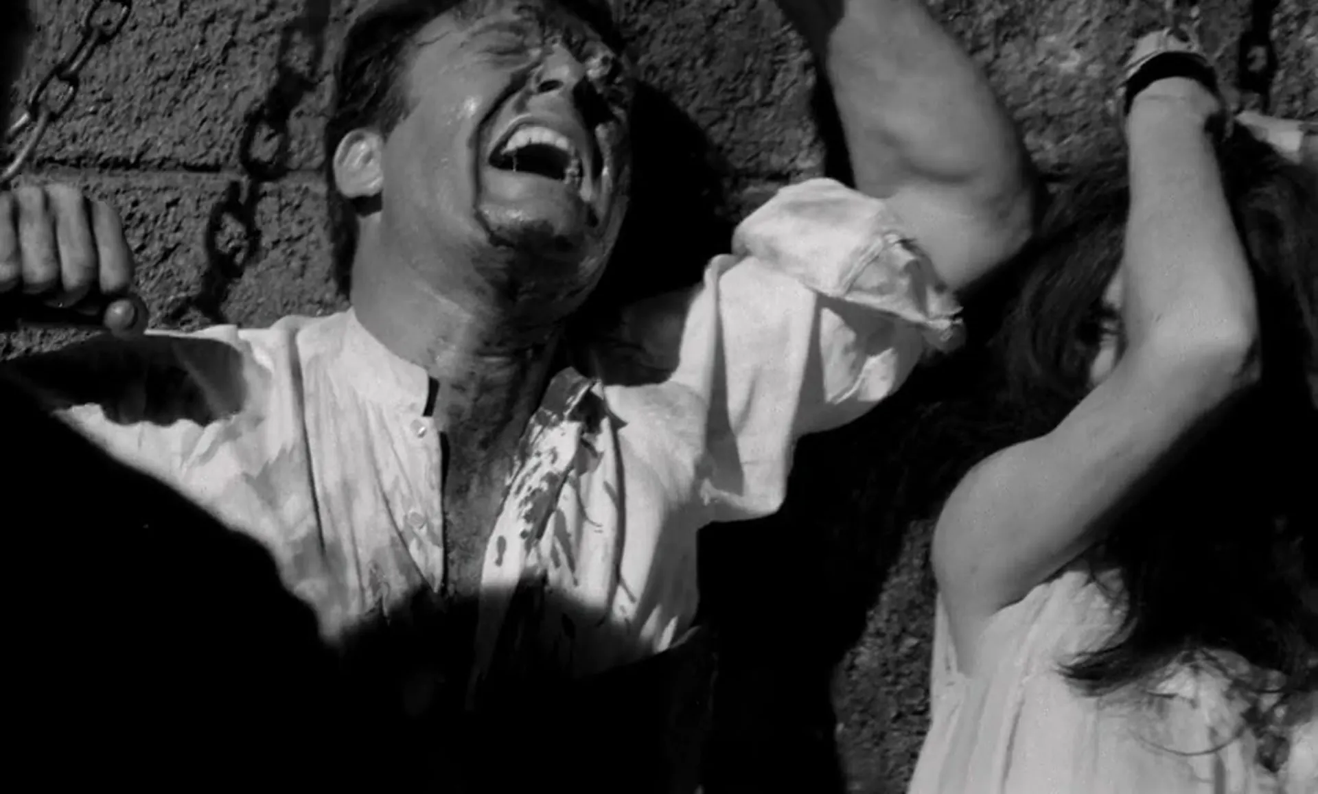 Nightmare Castle scene still 1