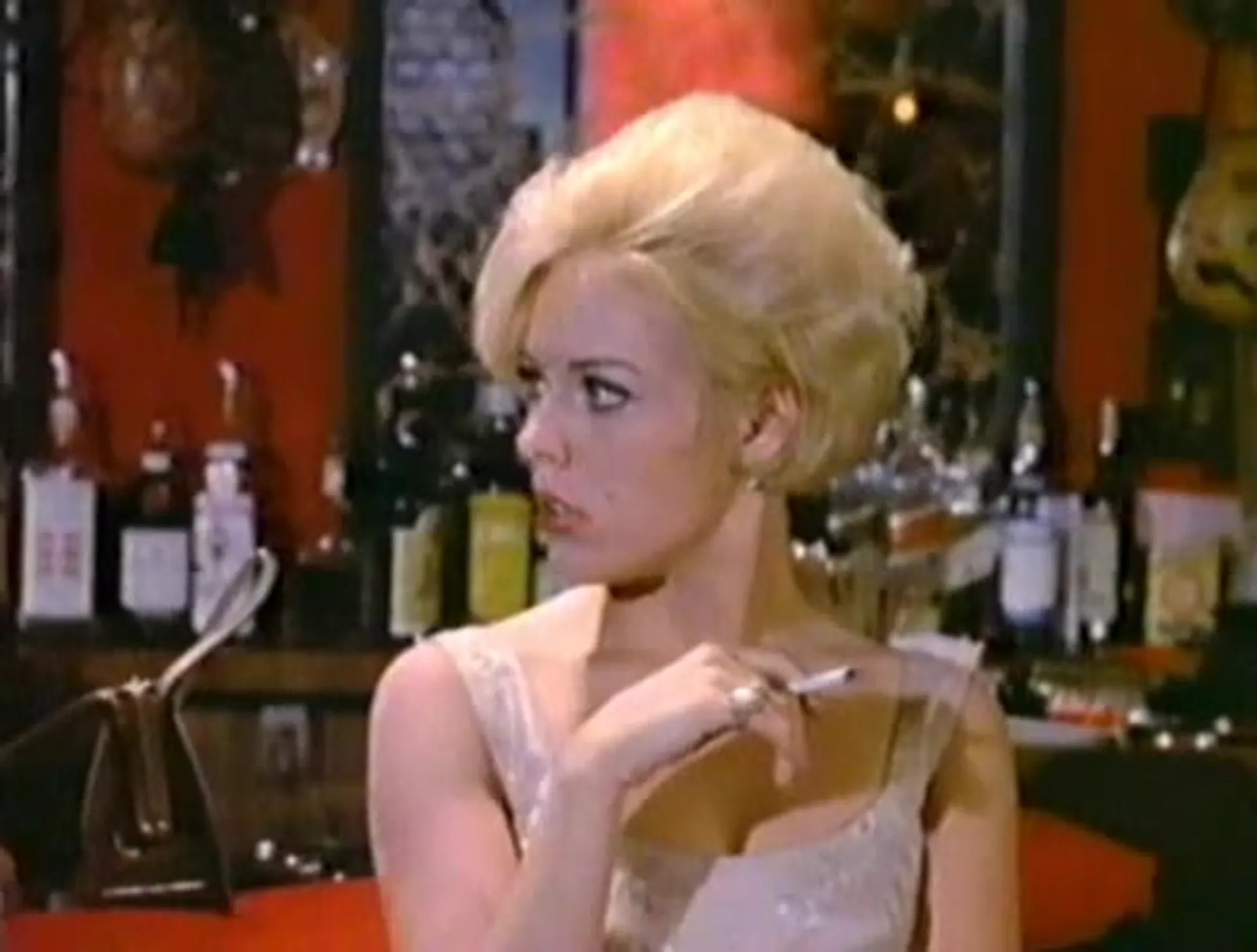 The Psychic scene still 4