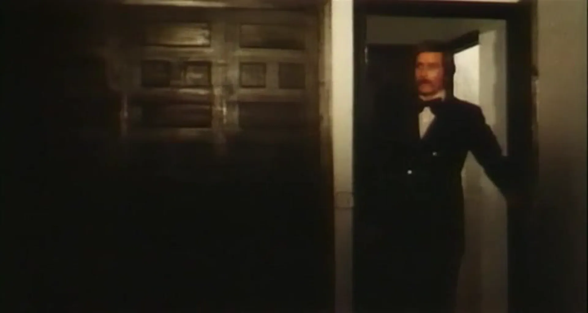 Tender and Perverse Emmanuelle scene still 2