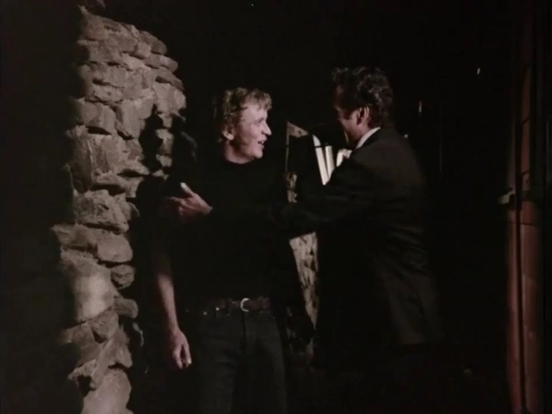 Escape to Passion scene still 2