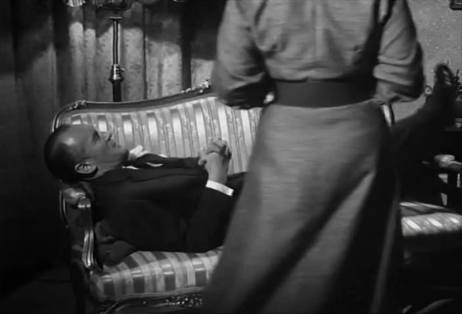 Bluebeard's 10 Honeymoons scene still 5