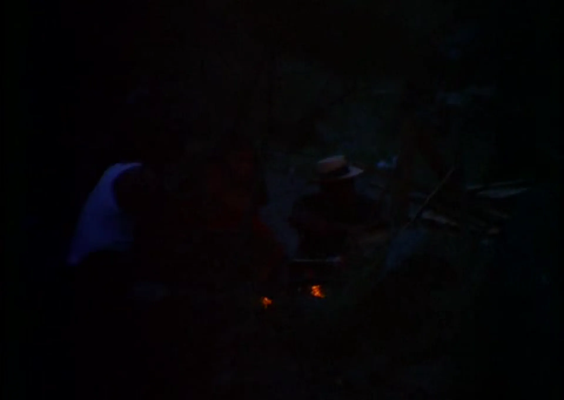 Mondo Bizarro scene still 1