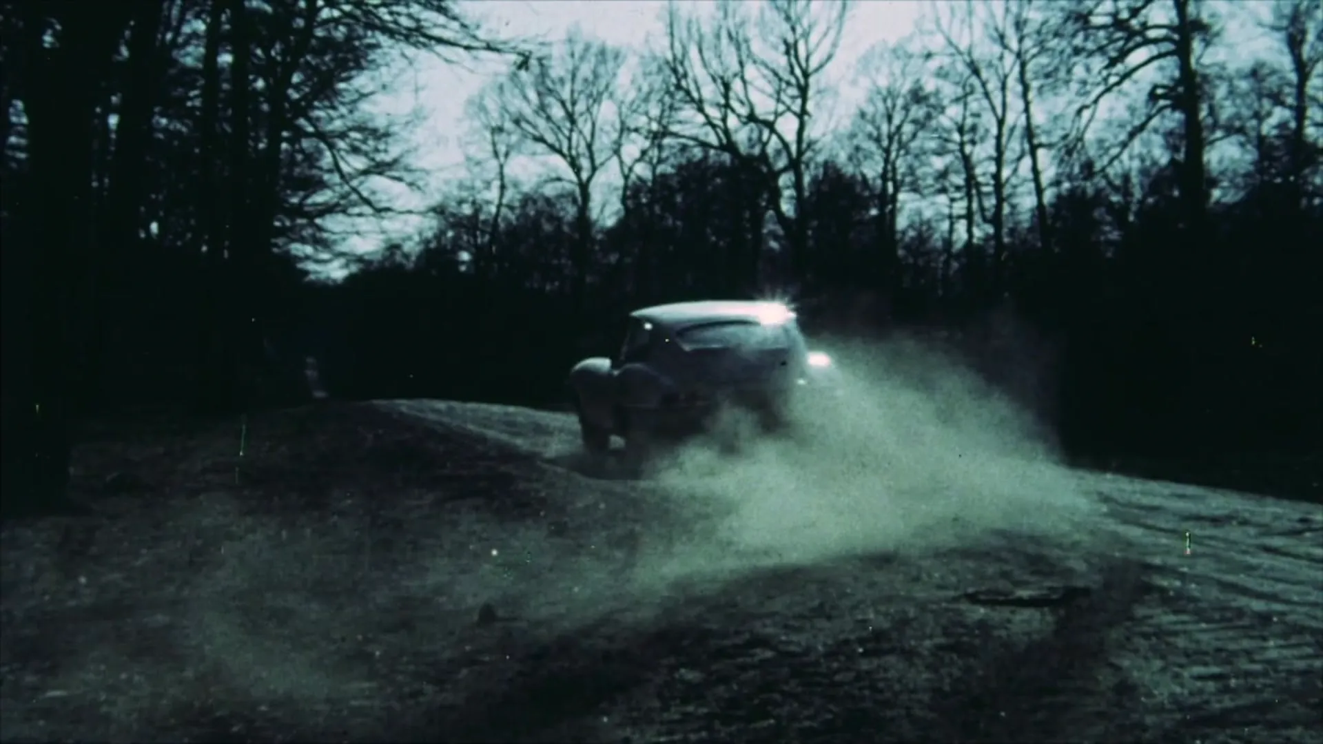 Superargo and the Faceless Giants scene still 5