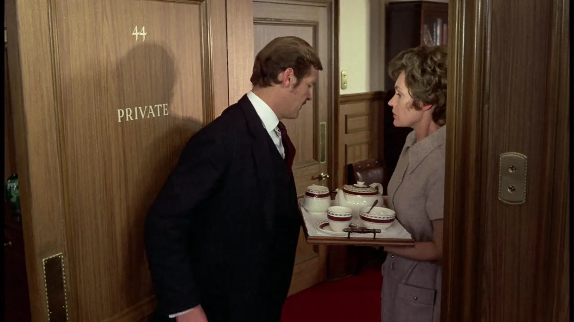 The Man Who Haunted Himself scene still 6