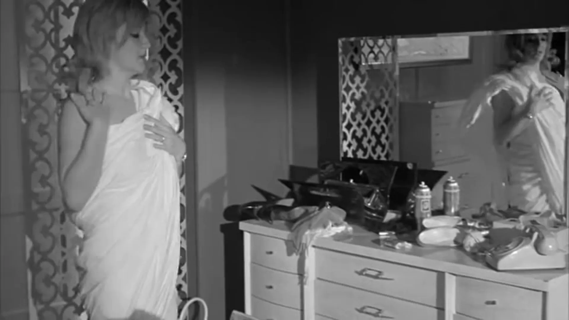 The Velvet Trap scene still 7