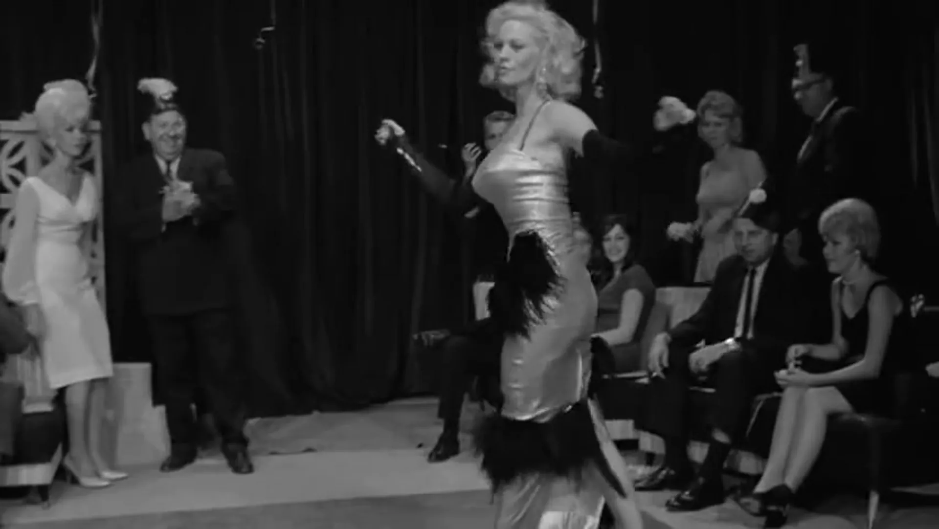 The Velvet Trap scene still 12