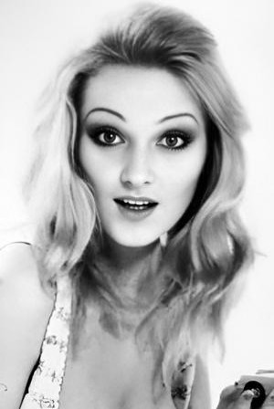 Julia Tomas Julia Tomas